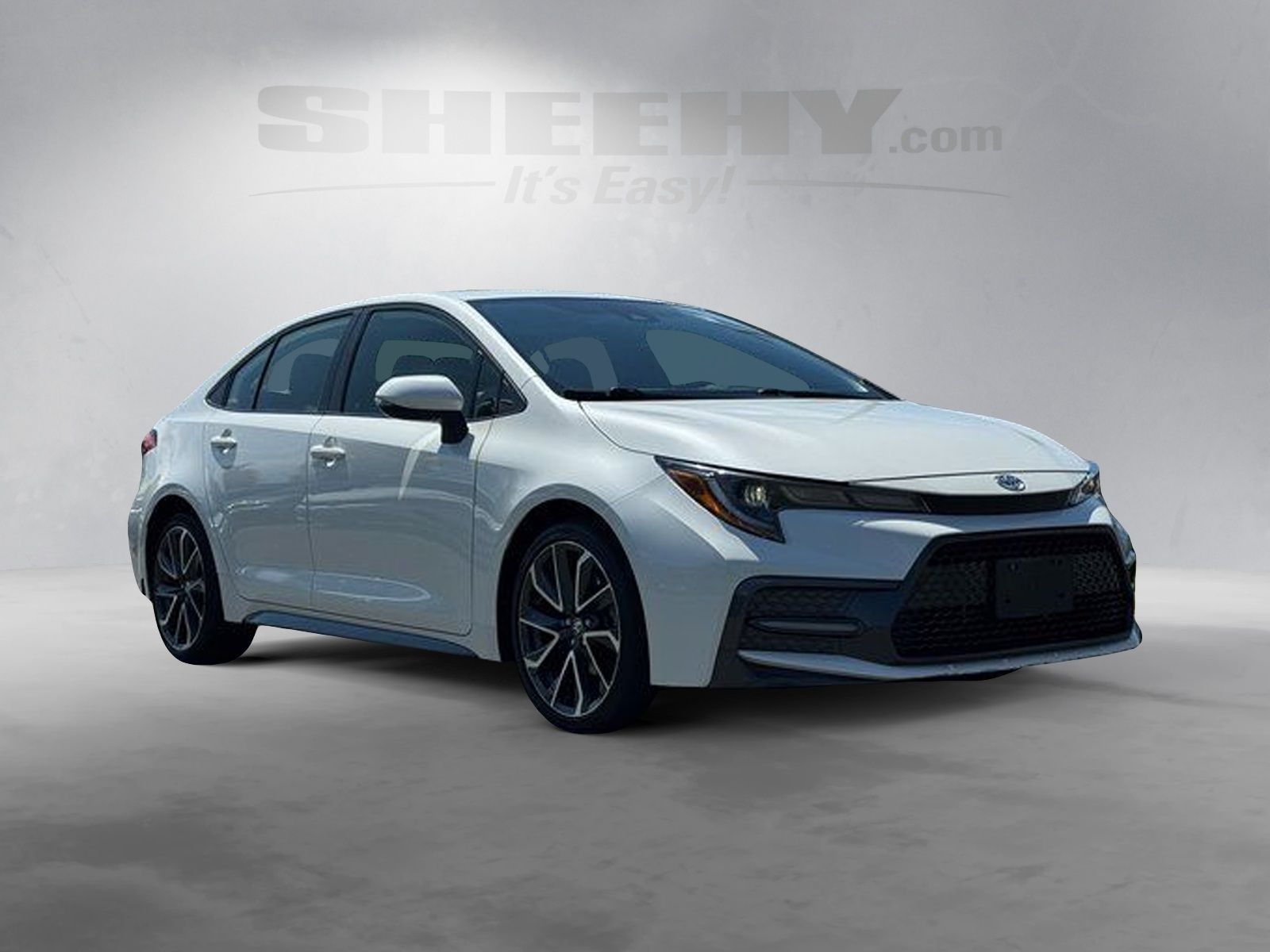 Used 2020 White Toyota SE image 2