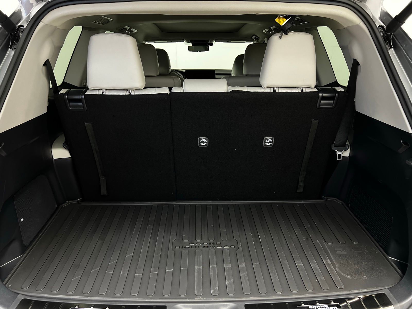 Thumbnail: 2026 Toyota Grand Highlander - 27