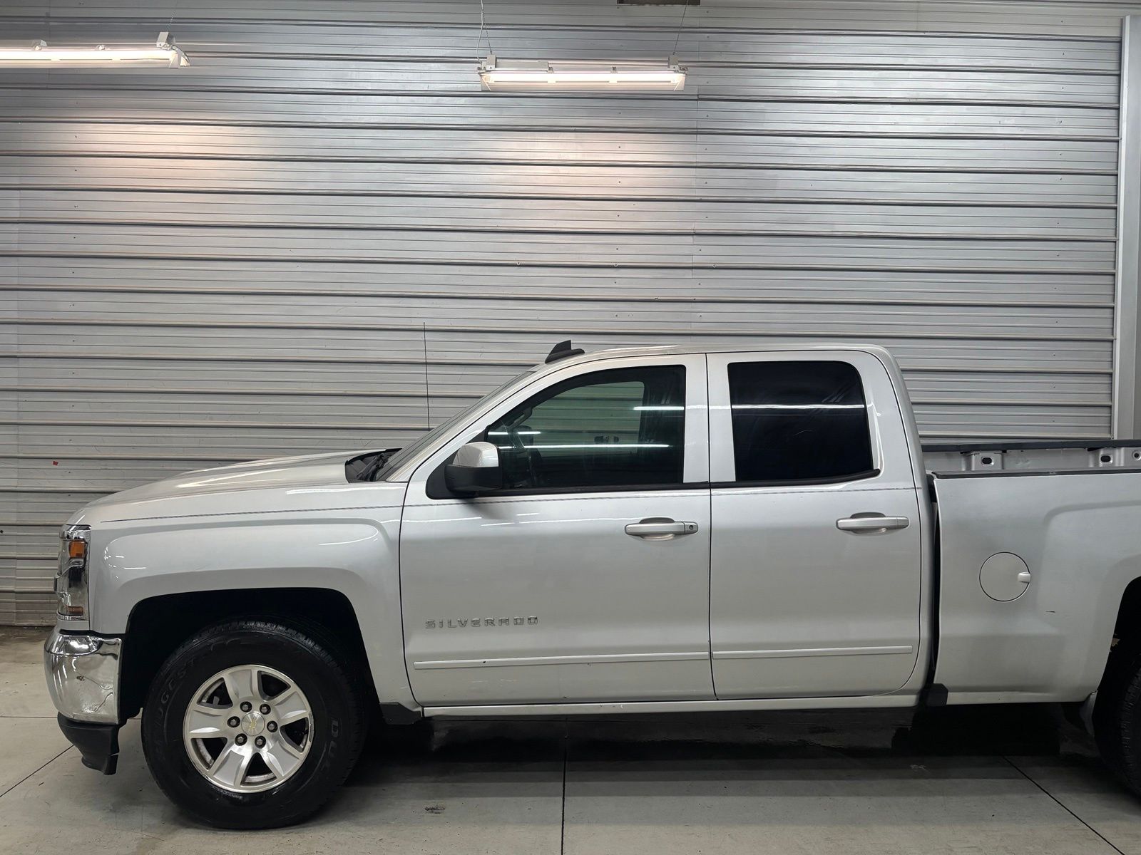 Photo 3 of 2019 Chevrolet Silverado 1500 LD LT
