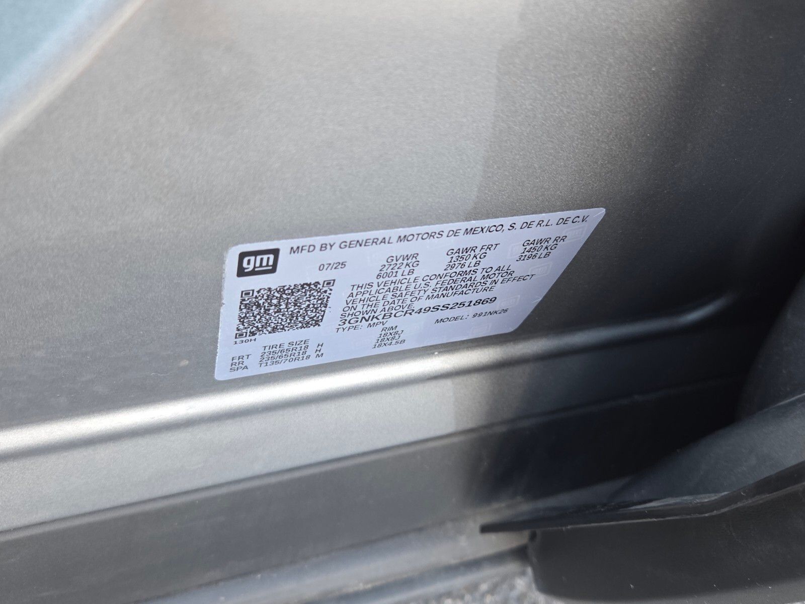 Used 2025 Gray Chevrolet LT image 17