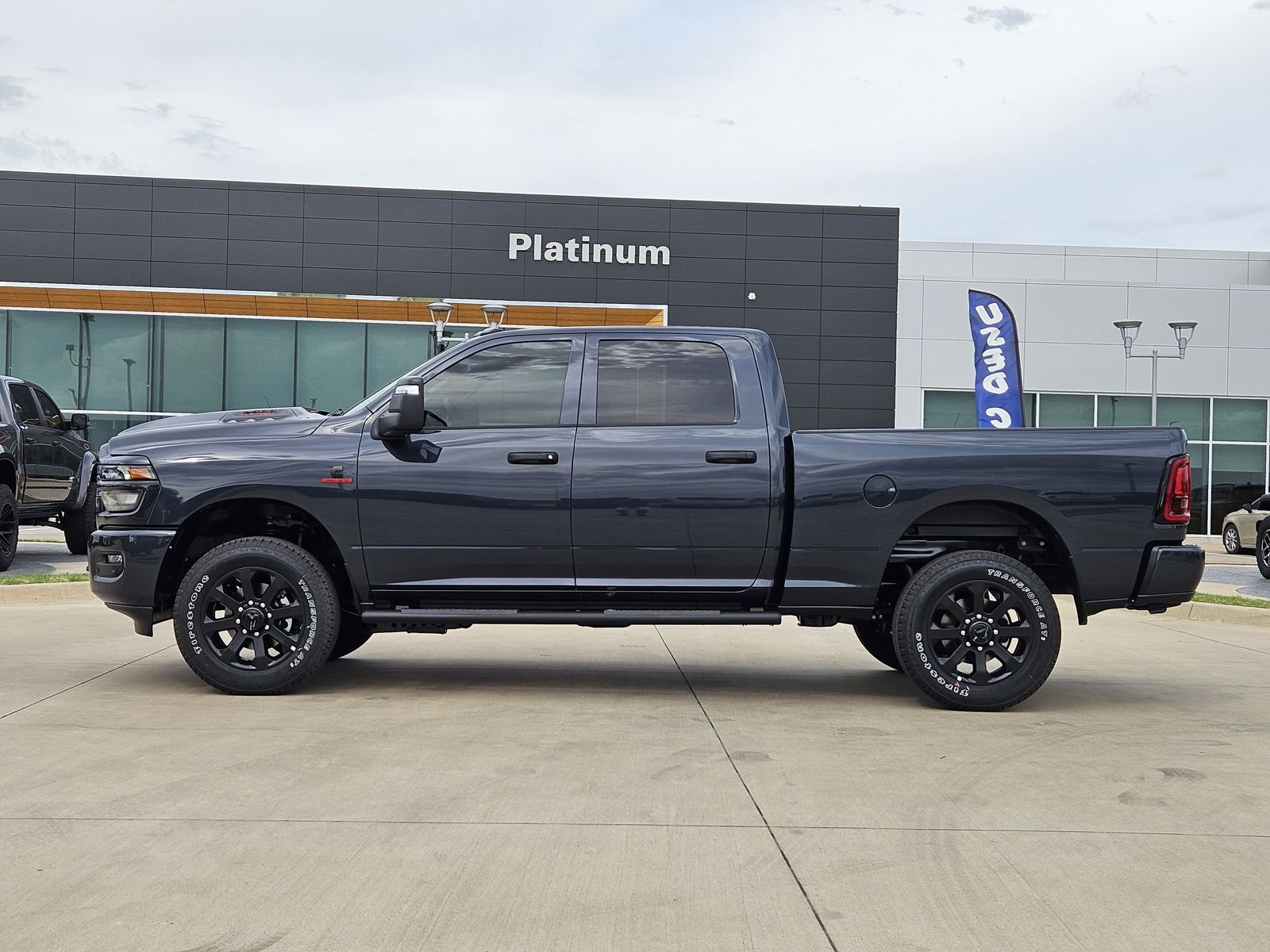 View vehicle photo 3