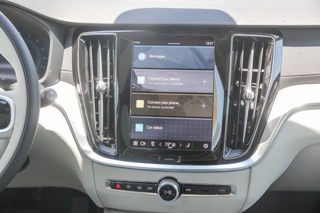 2025 Volvo V60 Cross Country Ultra - Photo 14