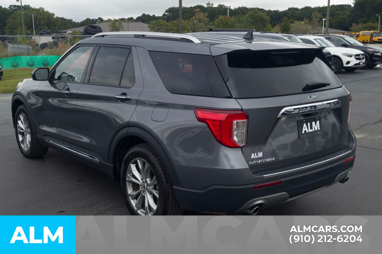 2024 Ford Explorer Limited photo 8
