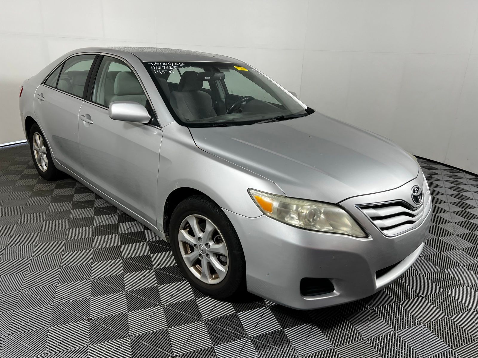 Thumbnail: 2011 Toyota Camry - 3