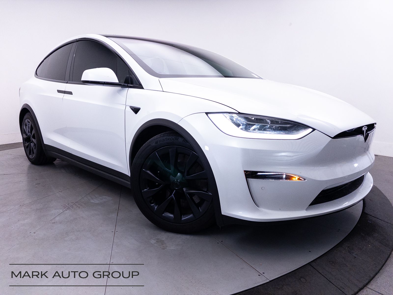 2022 Tesla Model X Base