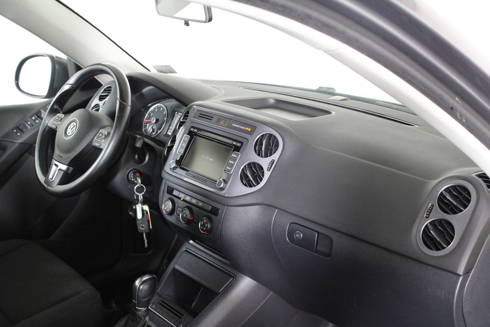 Used 2015 Gray Volkswagen S image 14