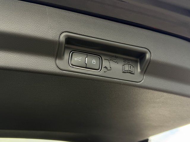 New 2026 Agate Black Metallic Ford ST-Line image 14