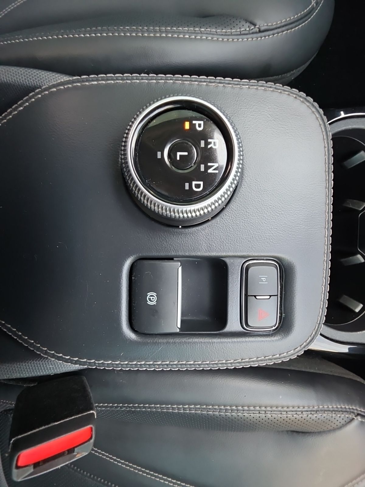 Used 2023 Orange Ford Premium image 19
