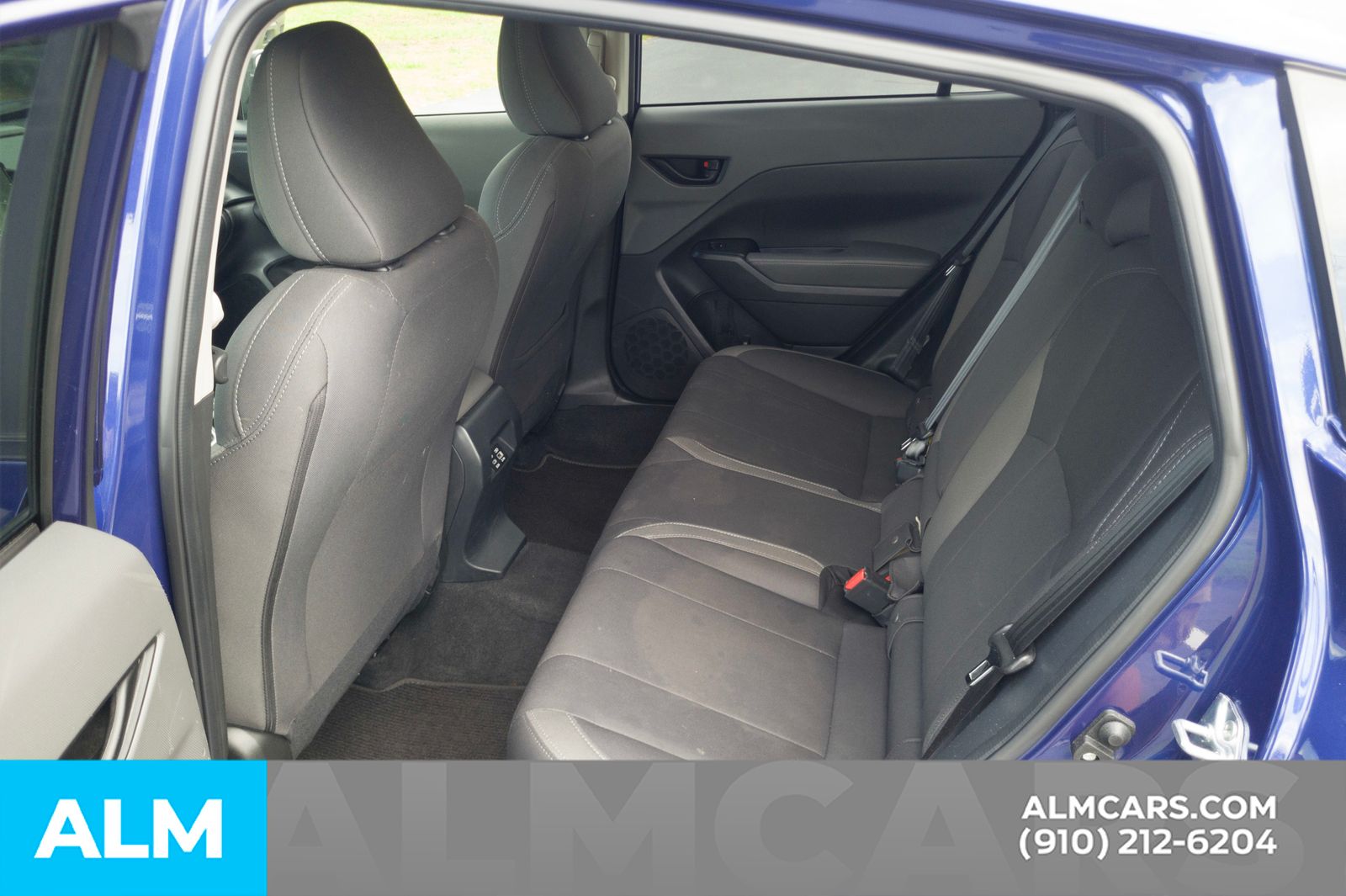 Used 2025 Sapphire Blue Pearl Subaru Premium image 19