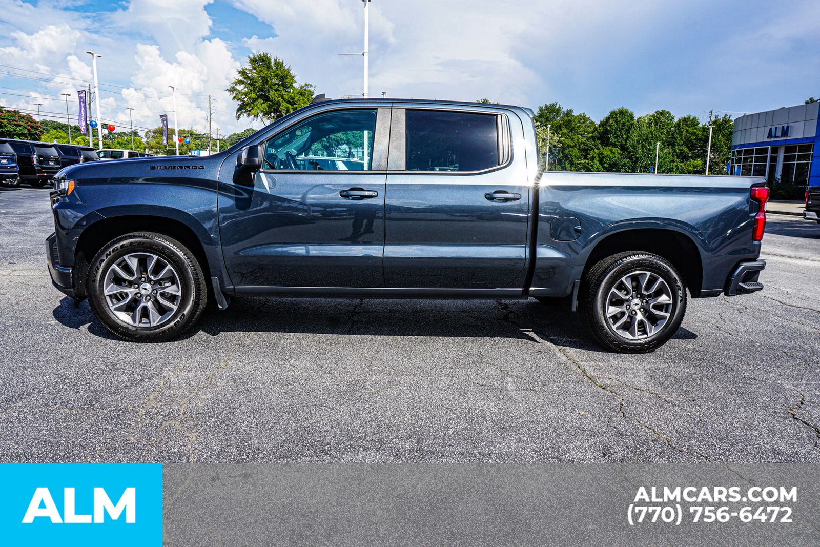 Used 2020 Gray Chevrolet RST image 9