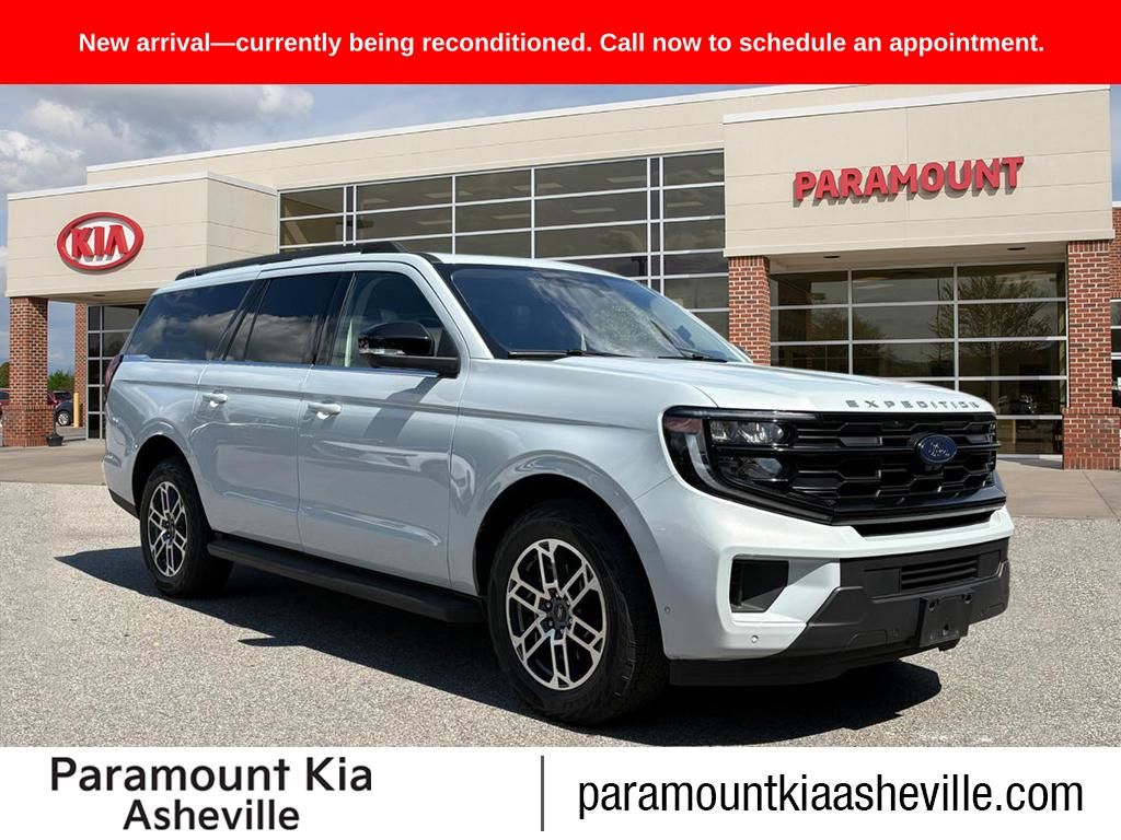 Space Silver Metallic 2025 Ford Expedition MAX Active 4WD SUV / Crossover Four-Wheel Drive Automatic
