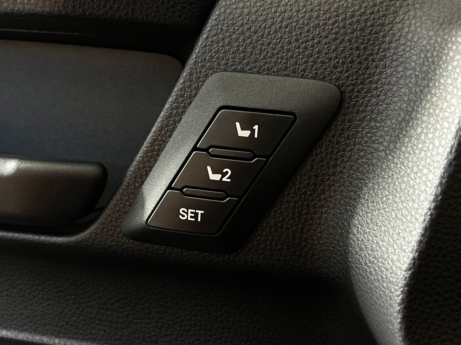 Thumbnail: 2026 Toyota 4Runner - 15