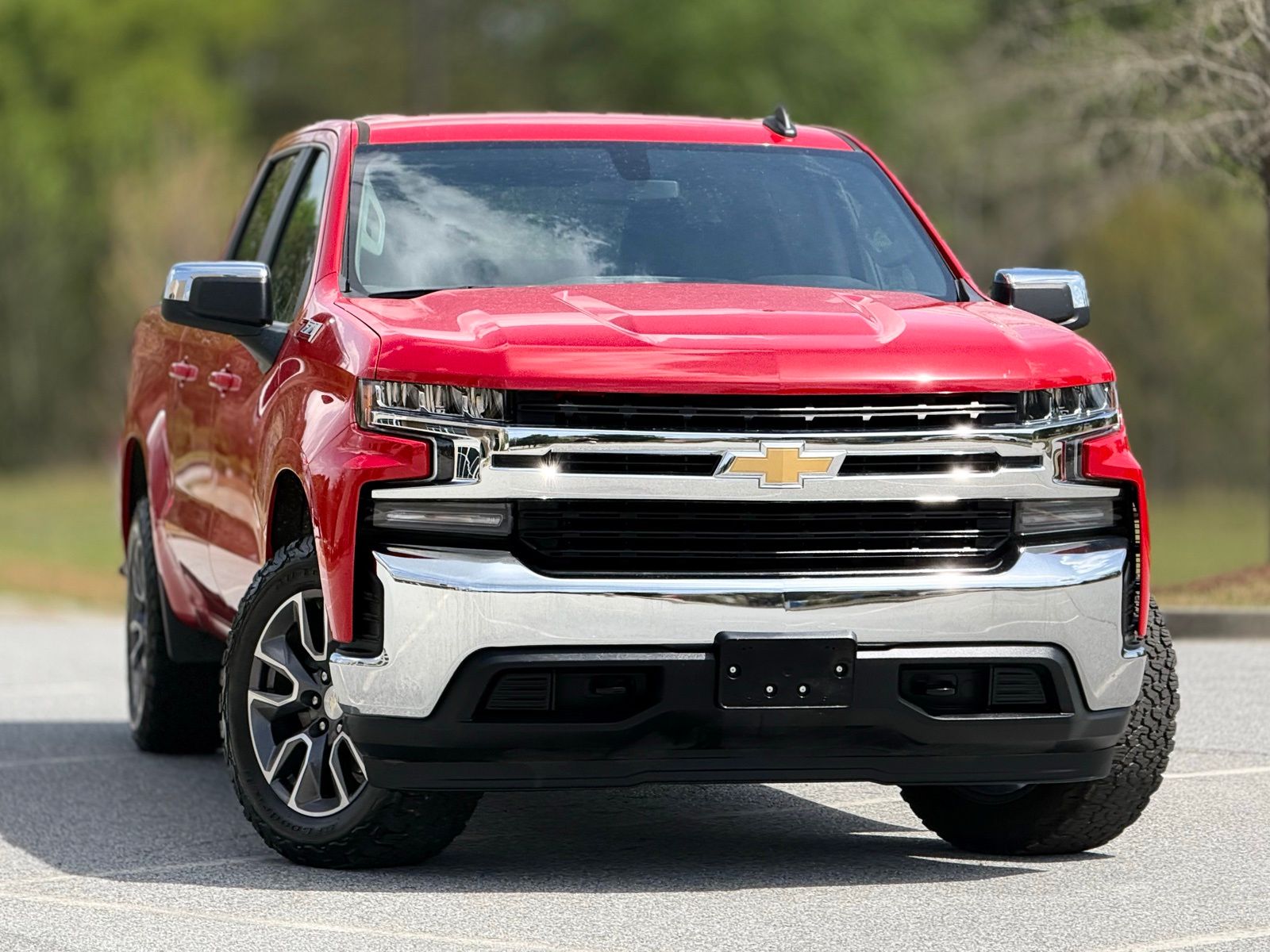 View vehicle photo 4