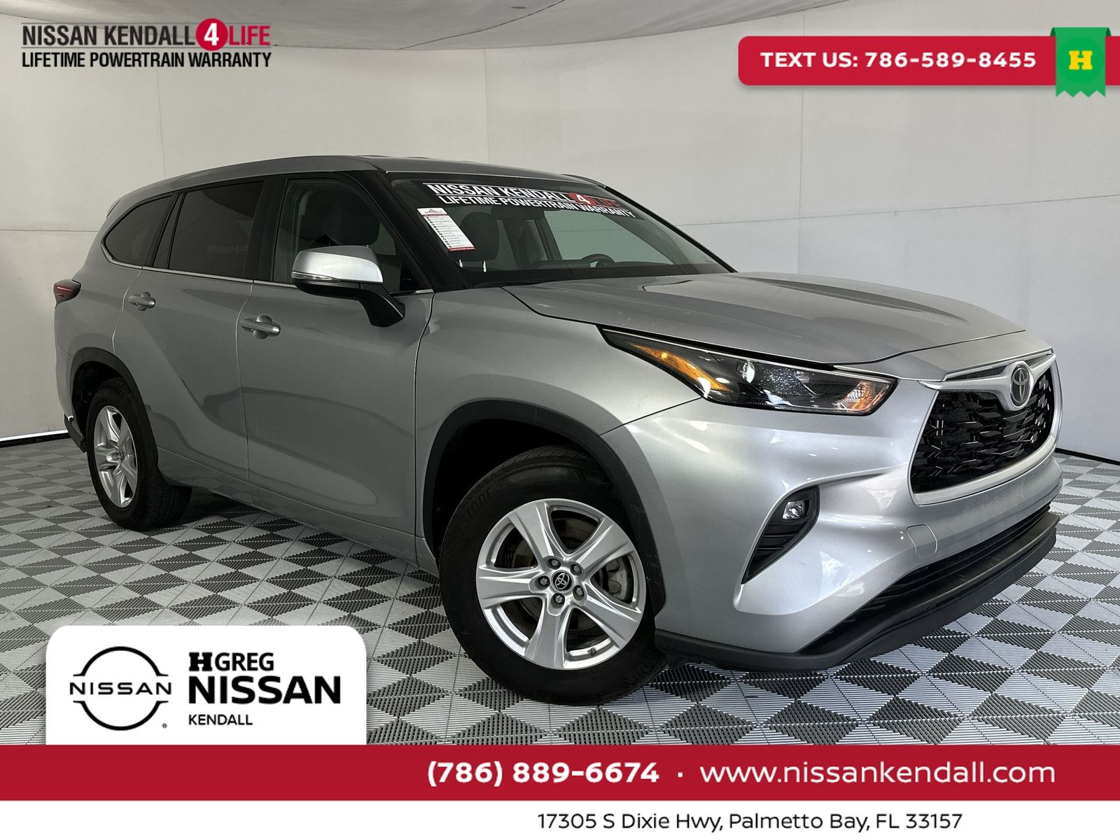 Celestial Silver Metallic 2025 Toyota Highlander LE FWD SUV / Crossover Front-Wheel Drive 8-Speed Automatic