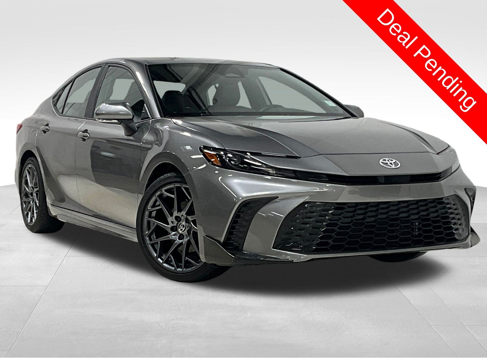 2025 Toyota Camry SE FWD