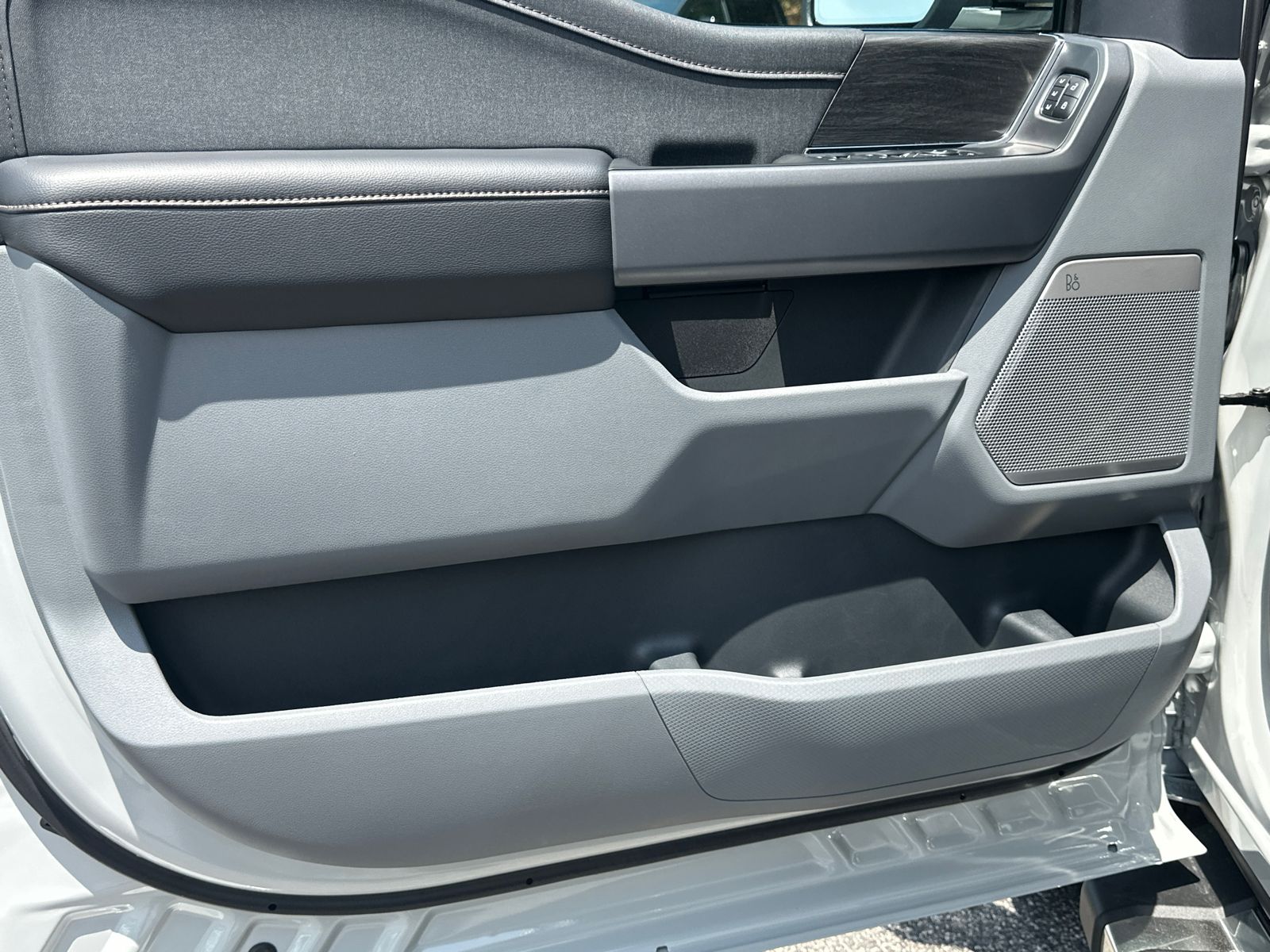 New 2026 Avalanche Ford Lariat® image 12