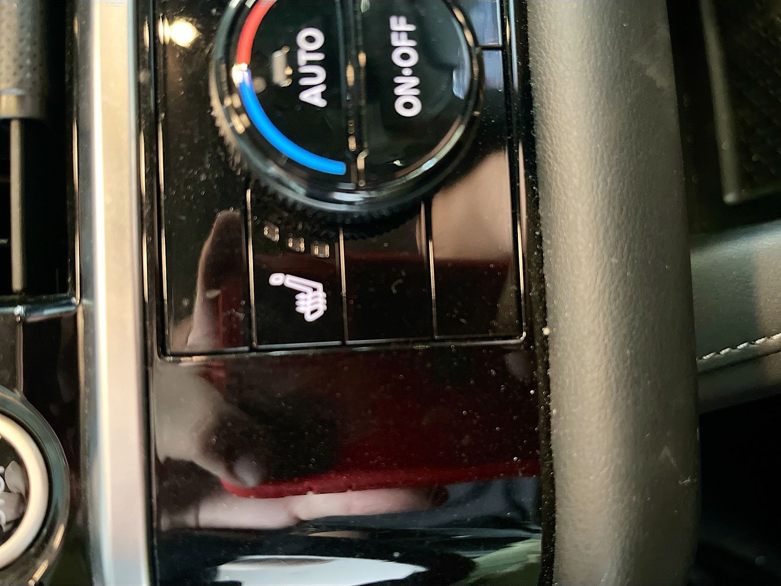 Used 2024 Black Nissan SL image 20