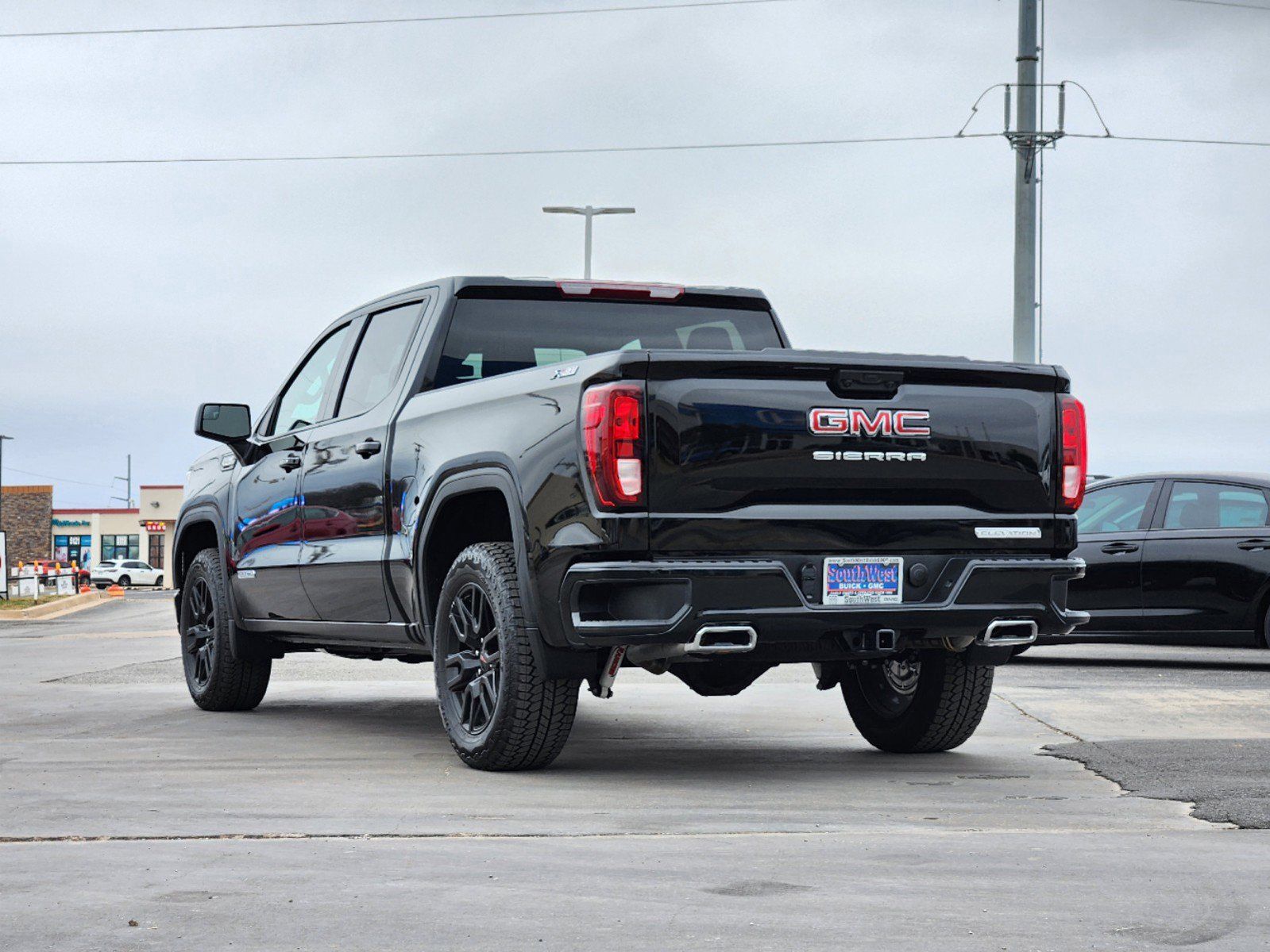 2025 GMC Sierra 1500 Elevation 4