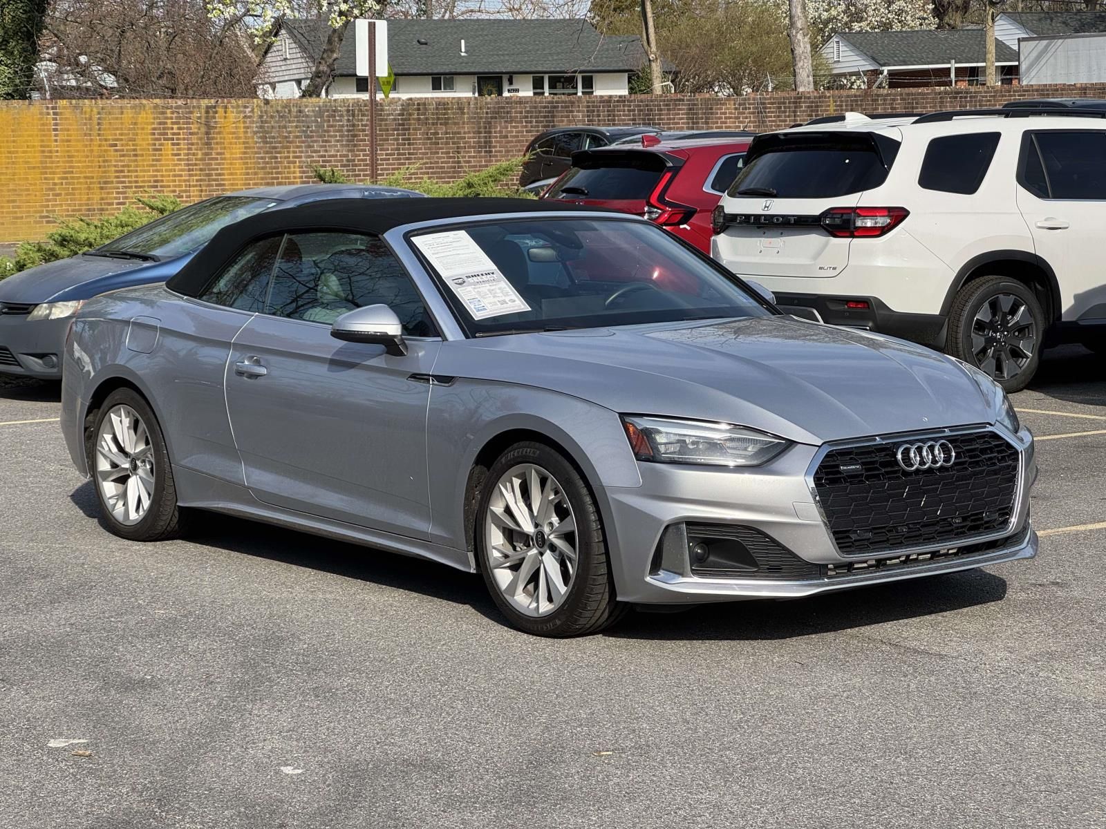 Florett Silver Metallic/Black Roof 2022 Audi A5 quattro Premium 45 TFSI Convertible AWD Convertible All-Wheel Drive 7-Speed Automatic