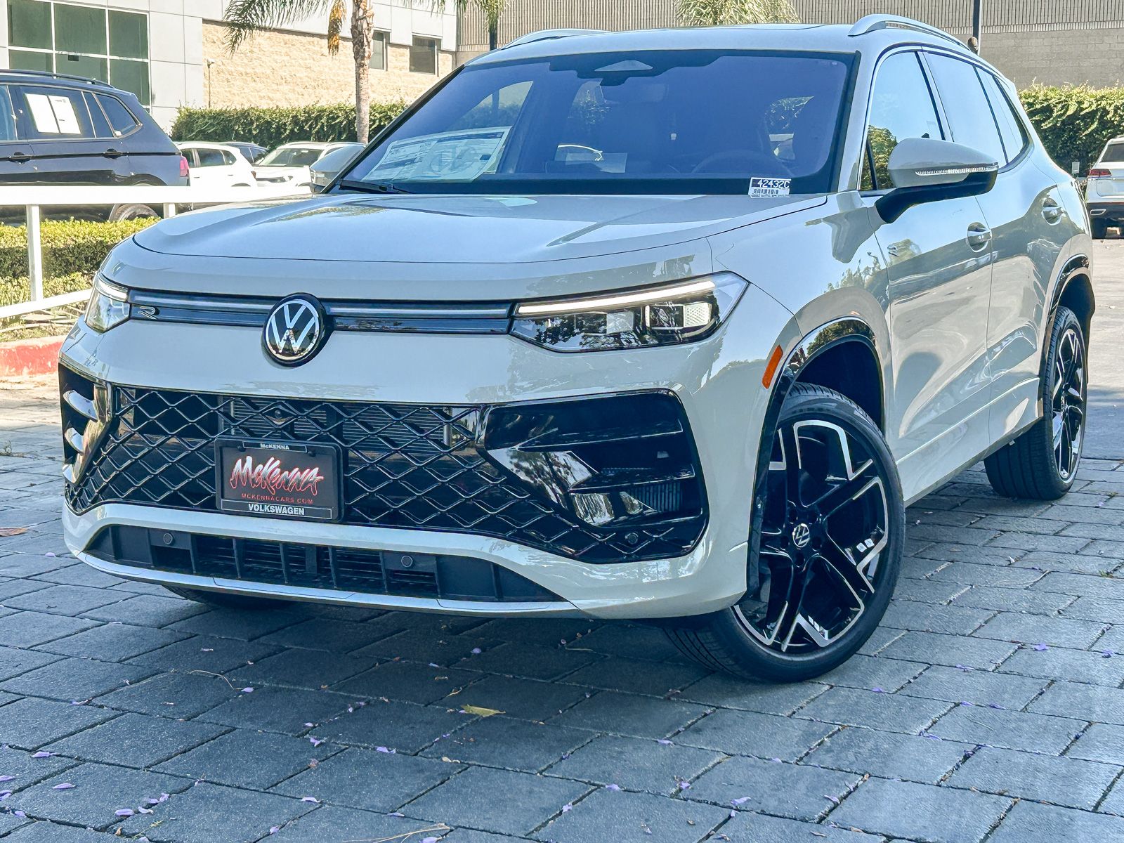 Sandstone 2026 Volkswagen Tiguan SEL R-Line Turbo 4Motion SUV / Crossover All-Wheel Drive 8-Speed Automatic