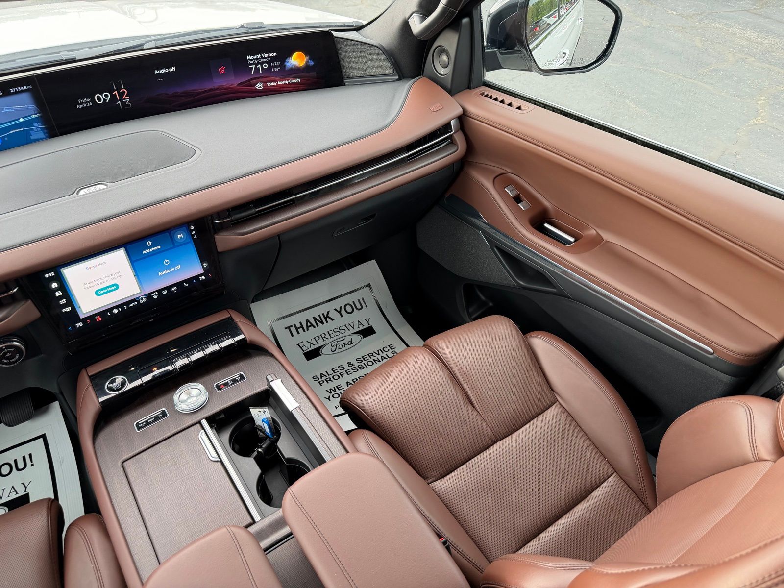 2025 Lincoln Navigator image 18