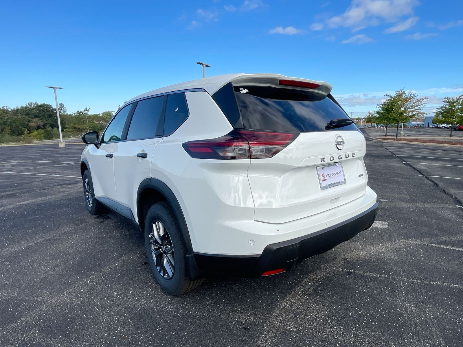 2025 Nissan Rogue S 32