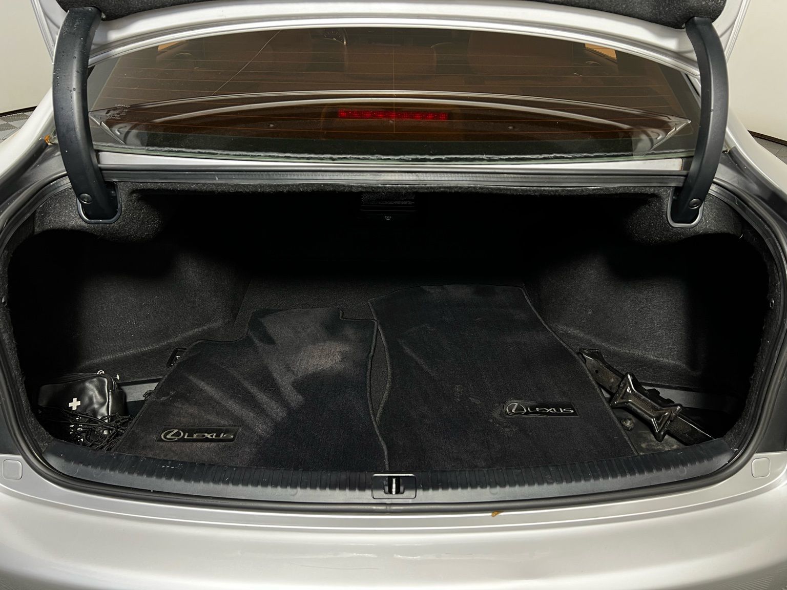 Thumbnail: 2013 Lexus IS - 27