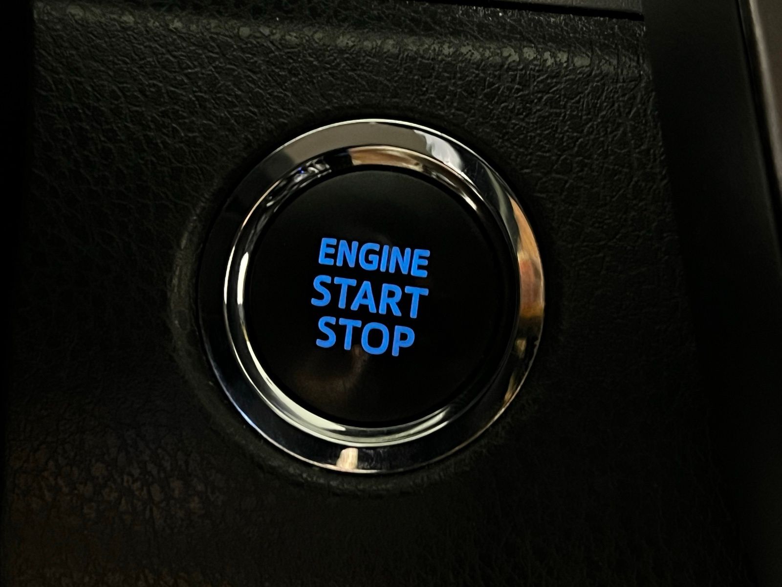 Thumbnail: 2023 Toyota Camry - 21