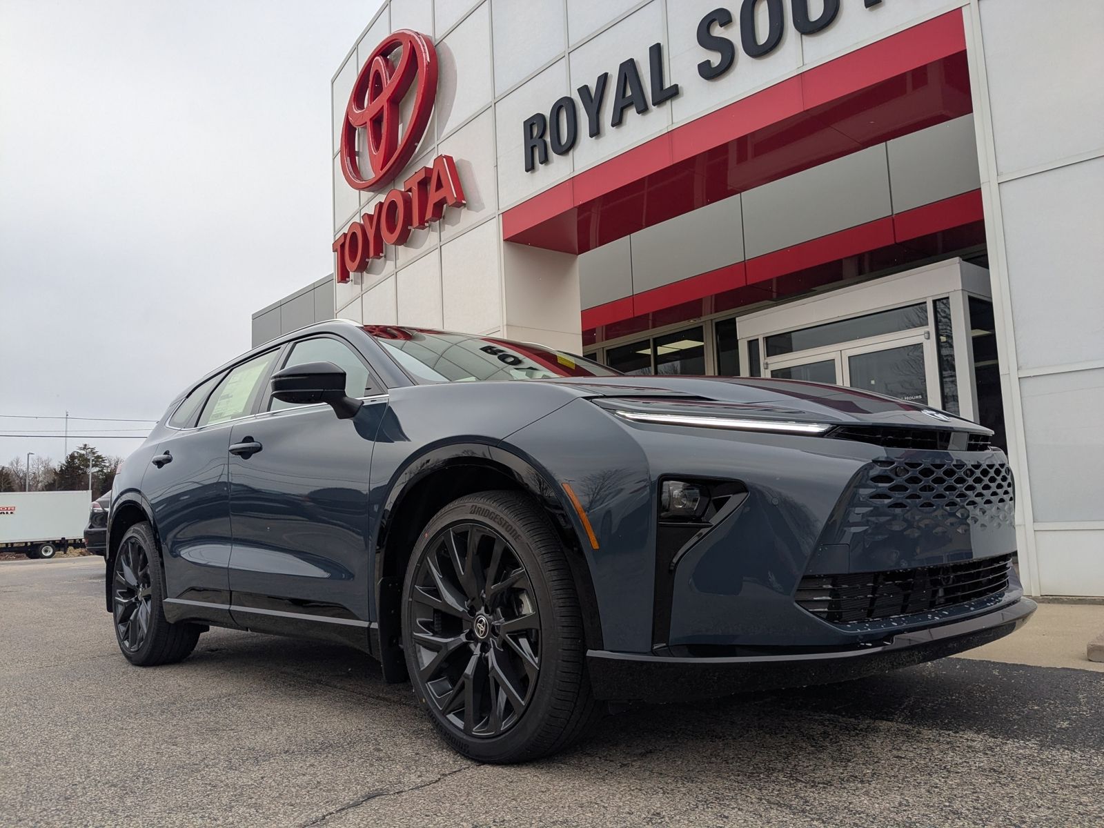 2025 Toyota Crown Signia Limited AWD