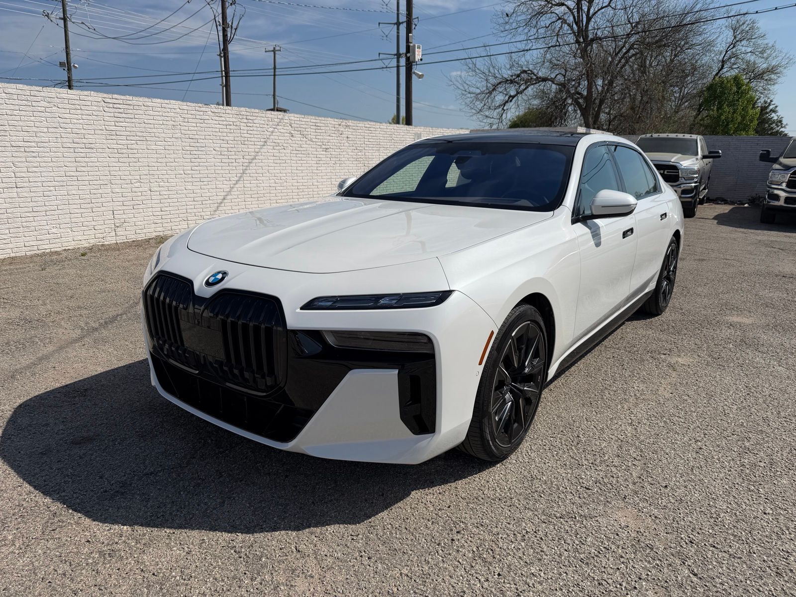 2023 BMW 7 Series 740i RWD