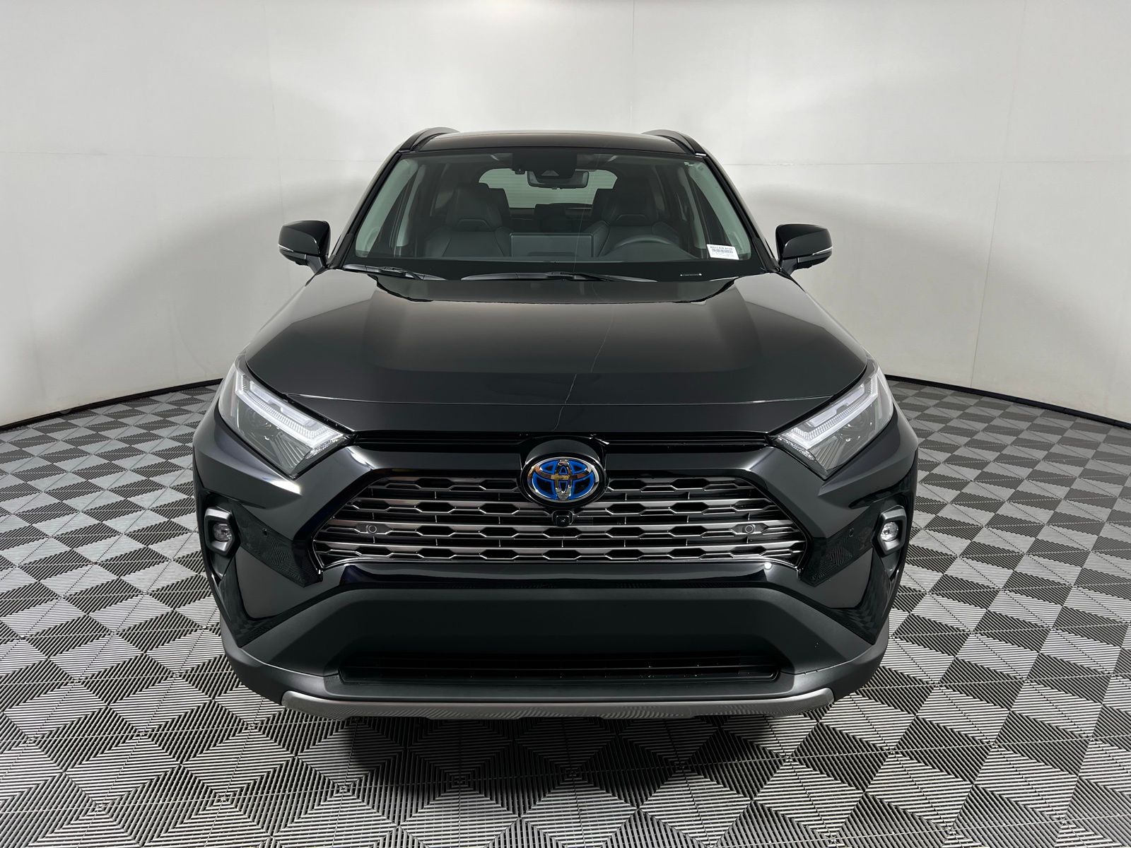 Thumbnail: 2025 Toyota RAV4 - 2