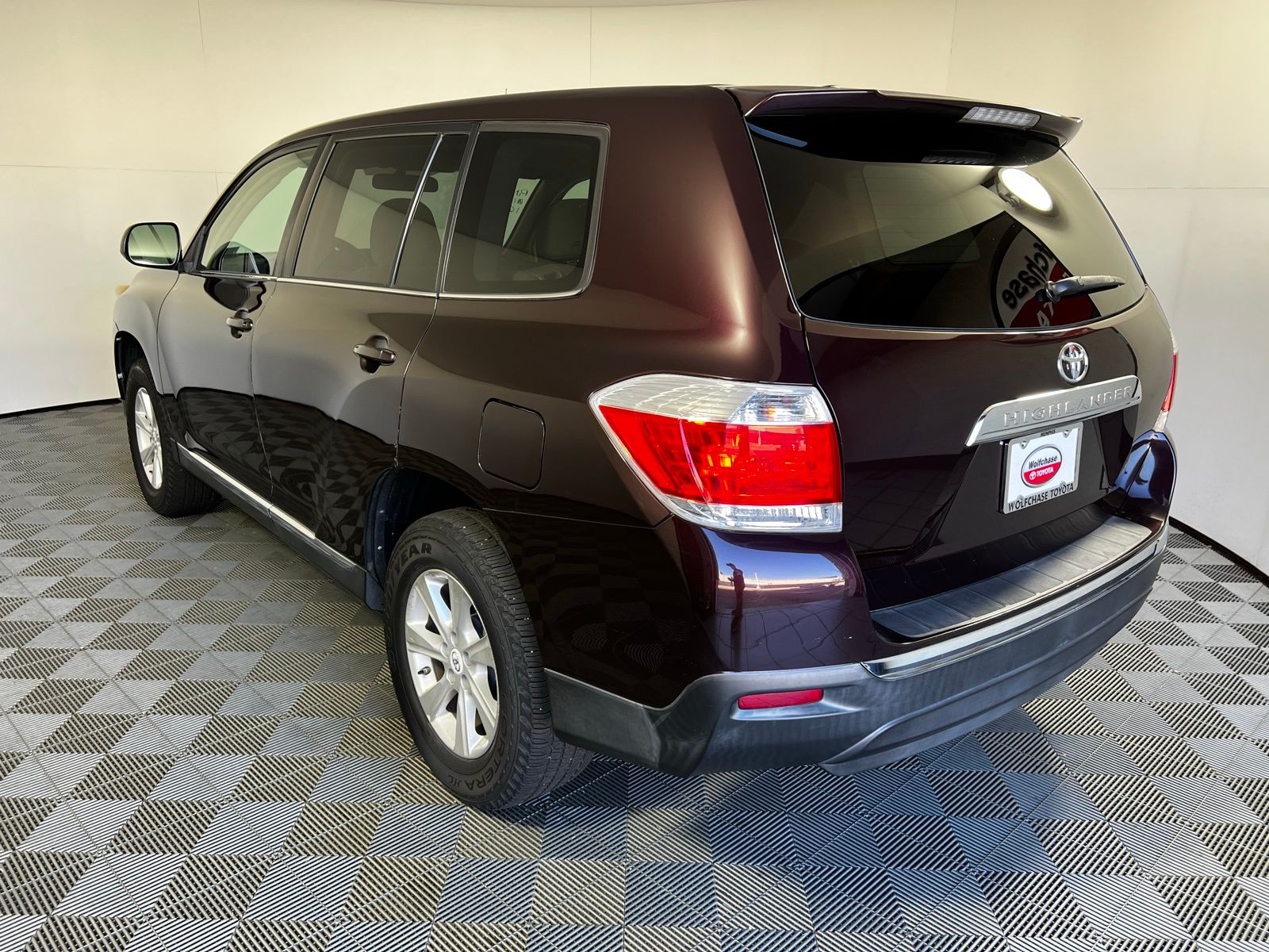 Thumbnail: 2012 Toyota Highlander - 7