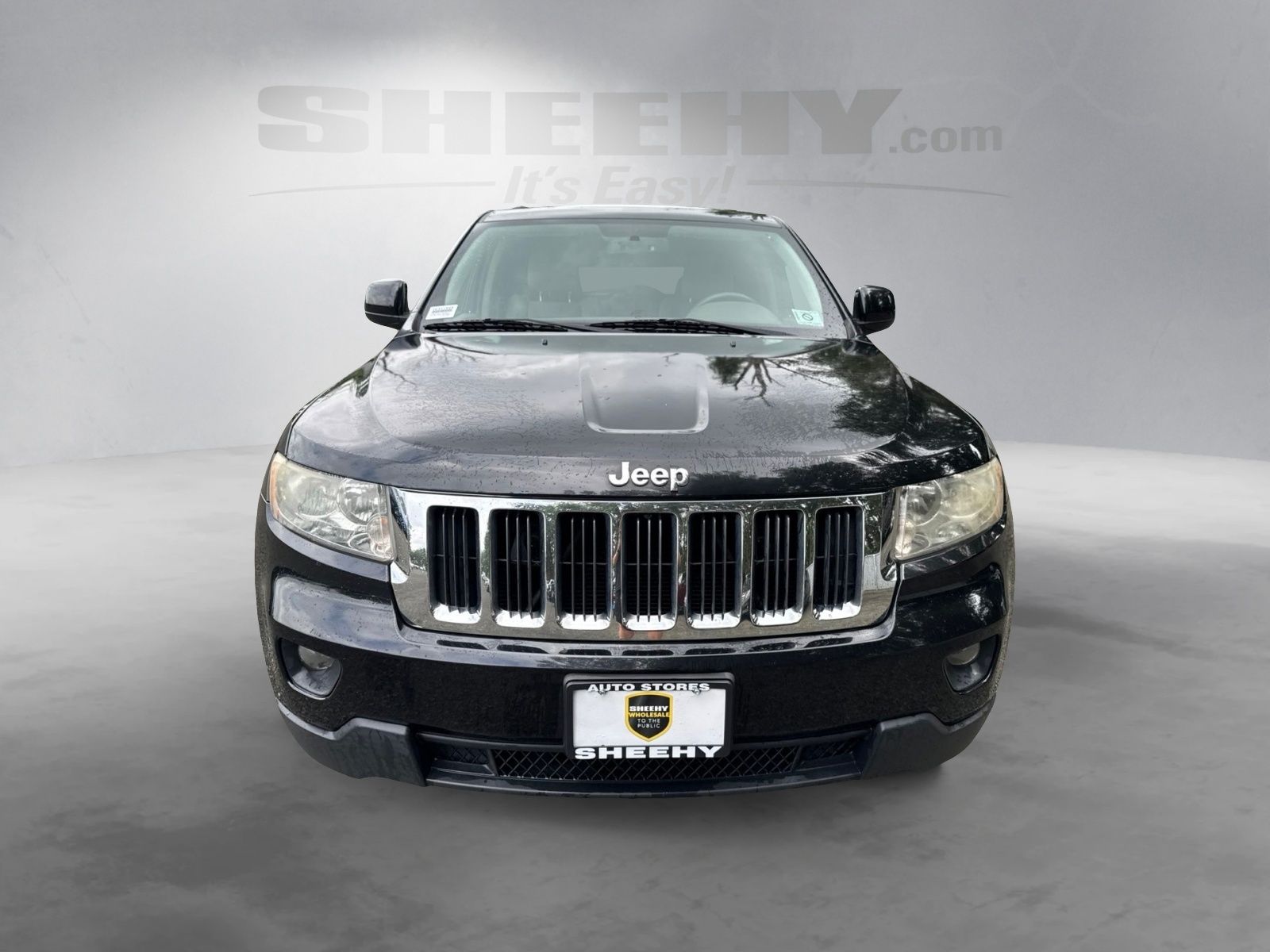 Used 2012 Brilliant Black Crystal Pearlcoat Jeep Laredo image 15