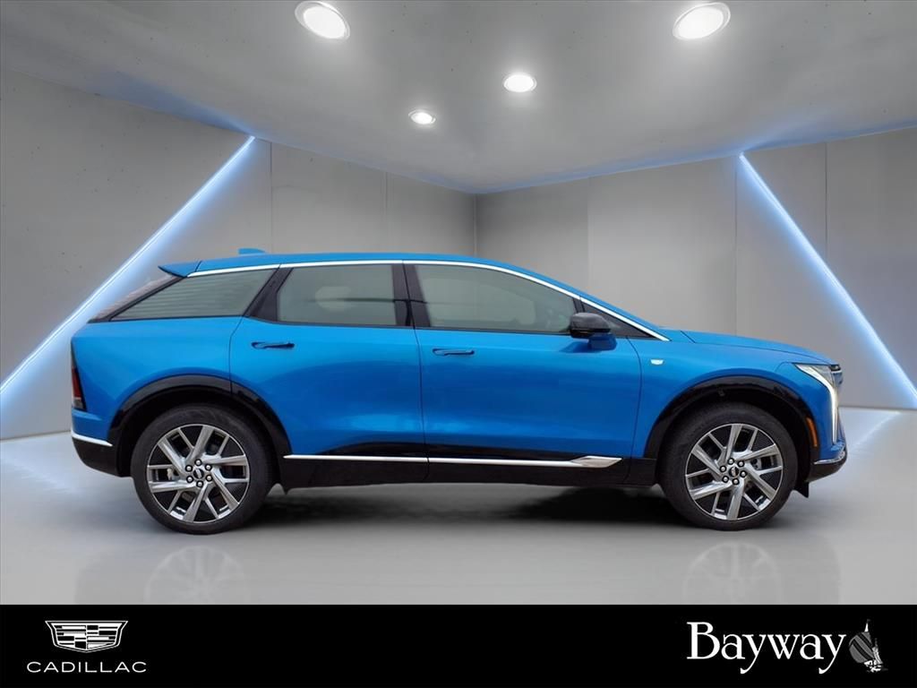 2026 Cadillac OPTIQ Luxury - 4