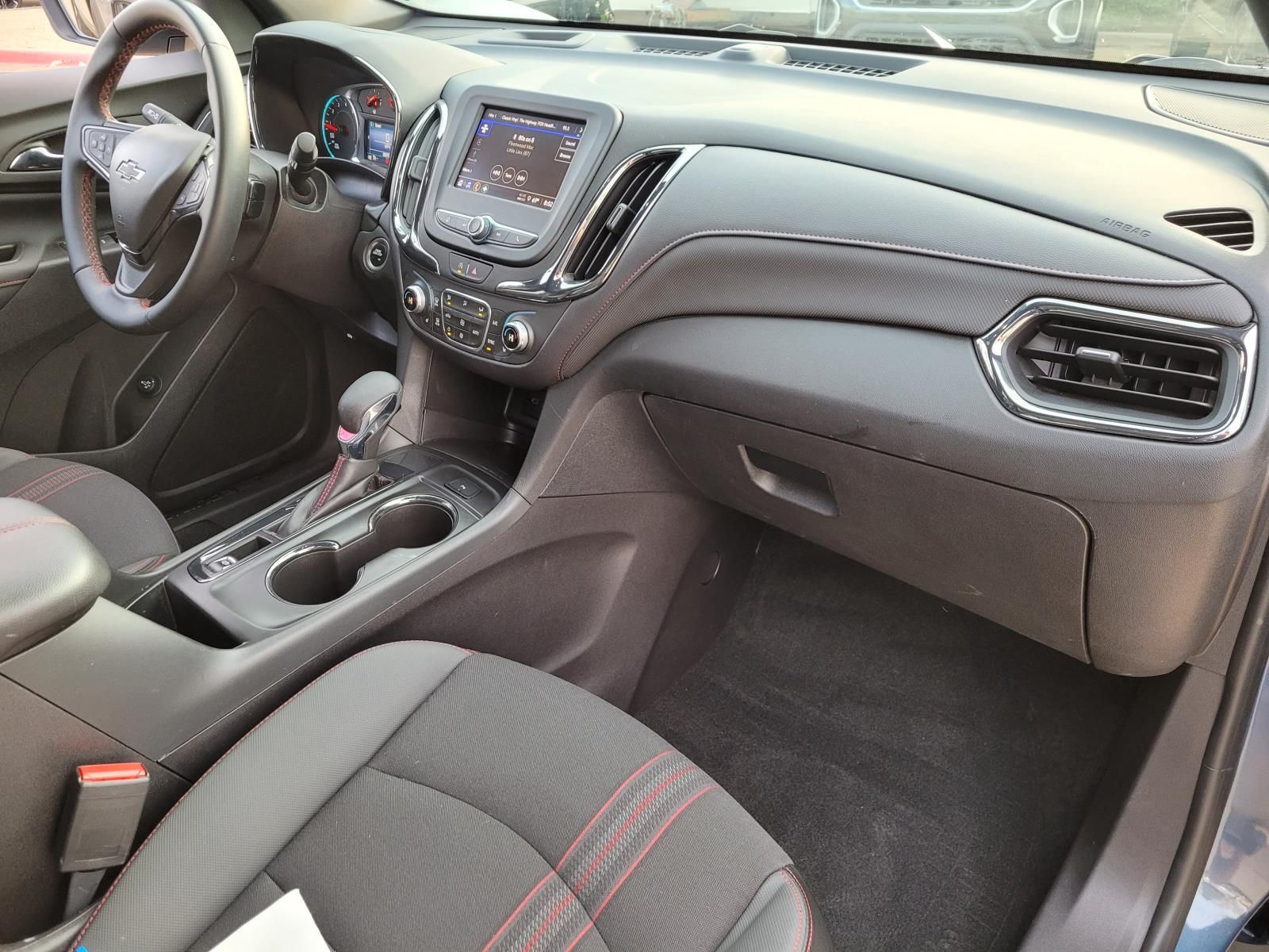 used 2024 Chevrolet Equinox car, priced at $23,990