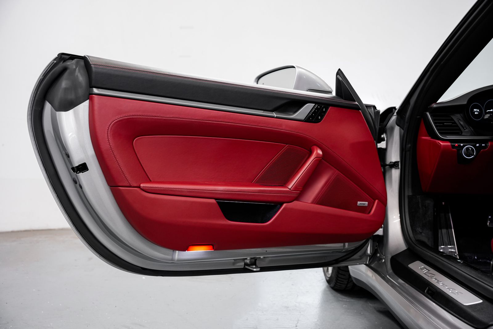 2021 Porsche 911 Carrera 4S — photo 28