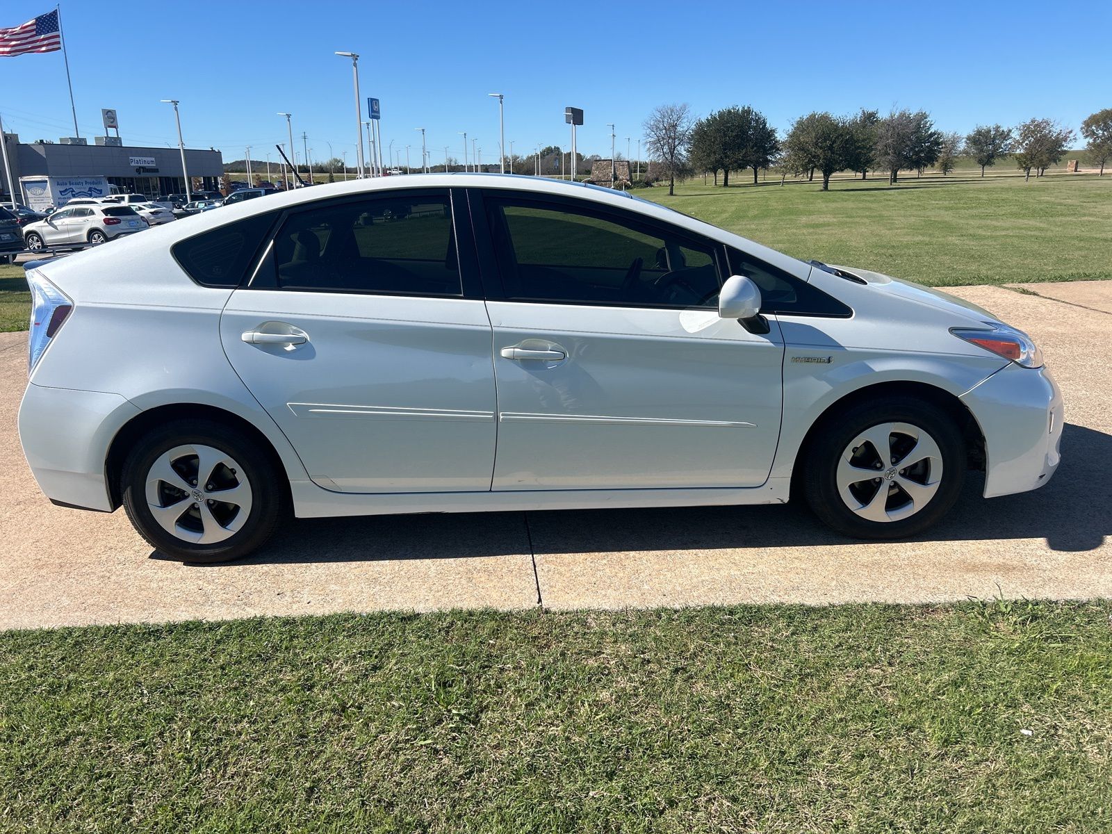 2014 Toyota Prius Four 2