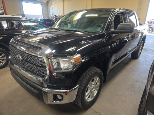 Midnight Black Metallic 2019 Toyota Tundra Pickup Truck Four-Wheel Drive 6-Speed Automatic