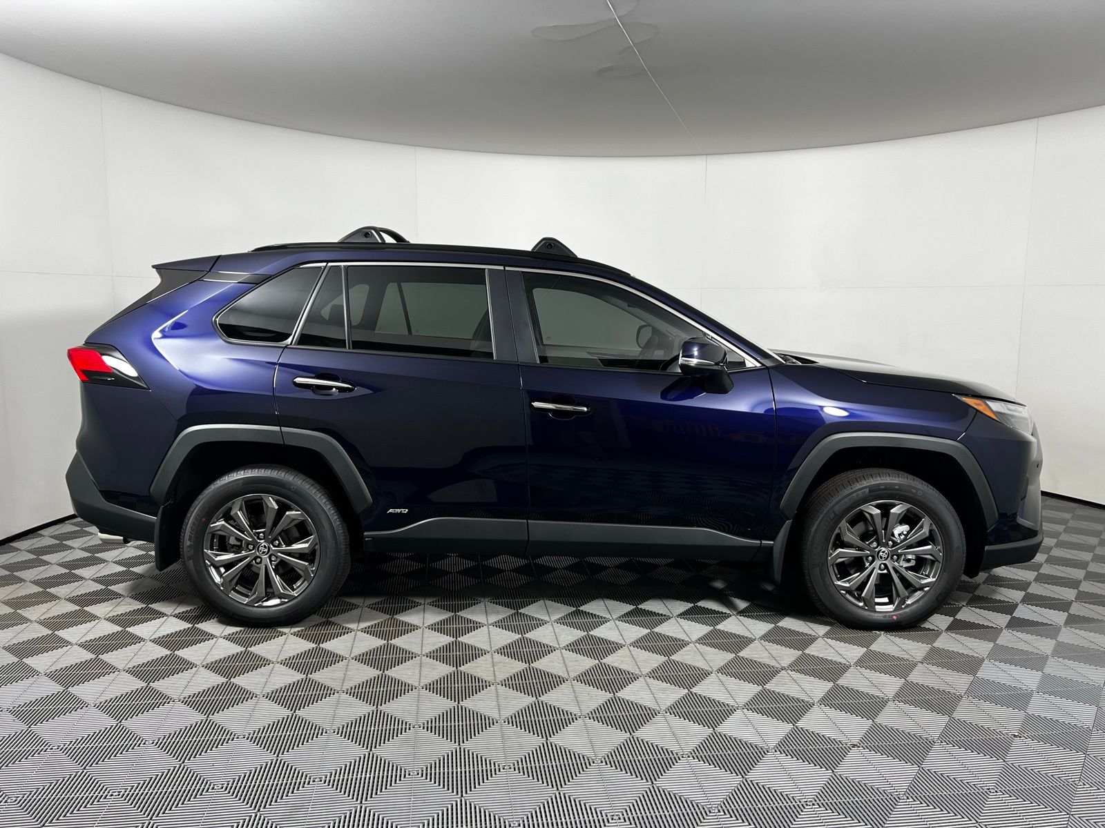 Thumbnail: 2025 Toyota RAV4 - 4