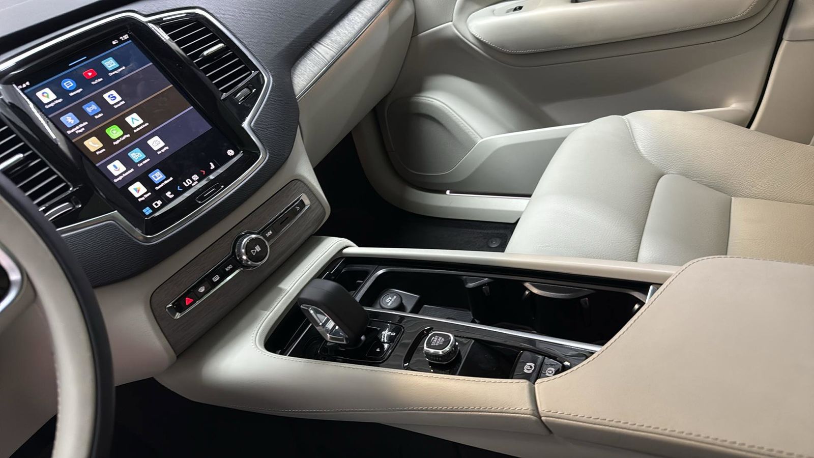 Used Car 2024 Volvo Xc90  B5 Plus For Sale In Austin, Texas