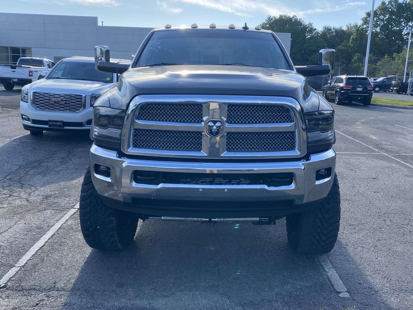 View vehicle photo 2