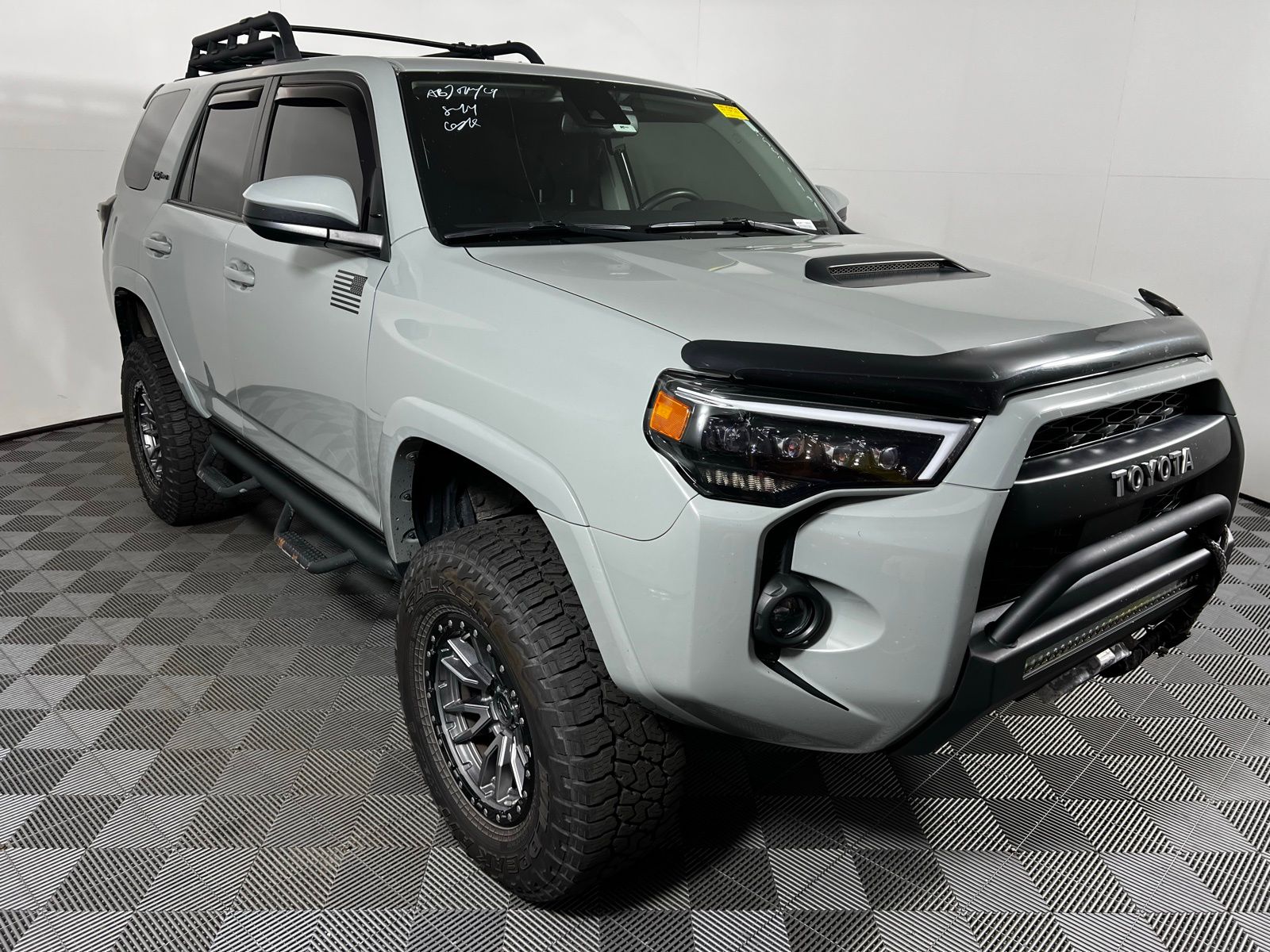 Thumbnail: 2021 Toyota 4Runner - 3