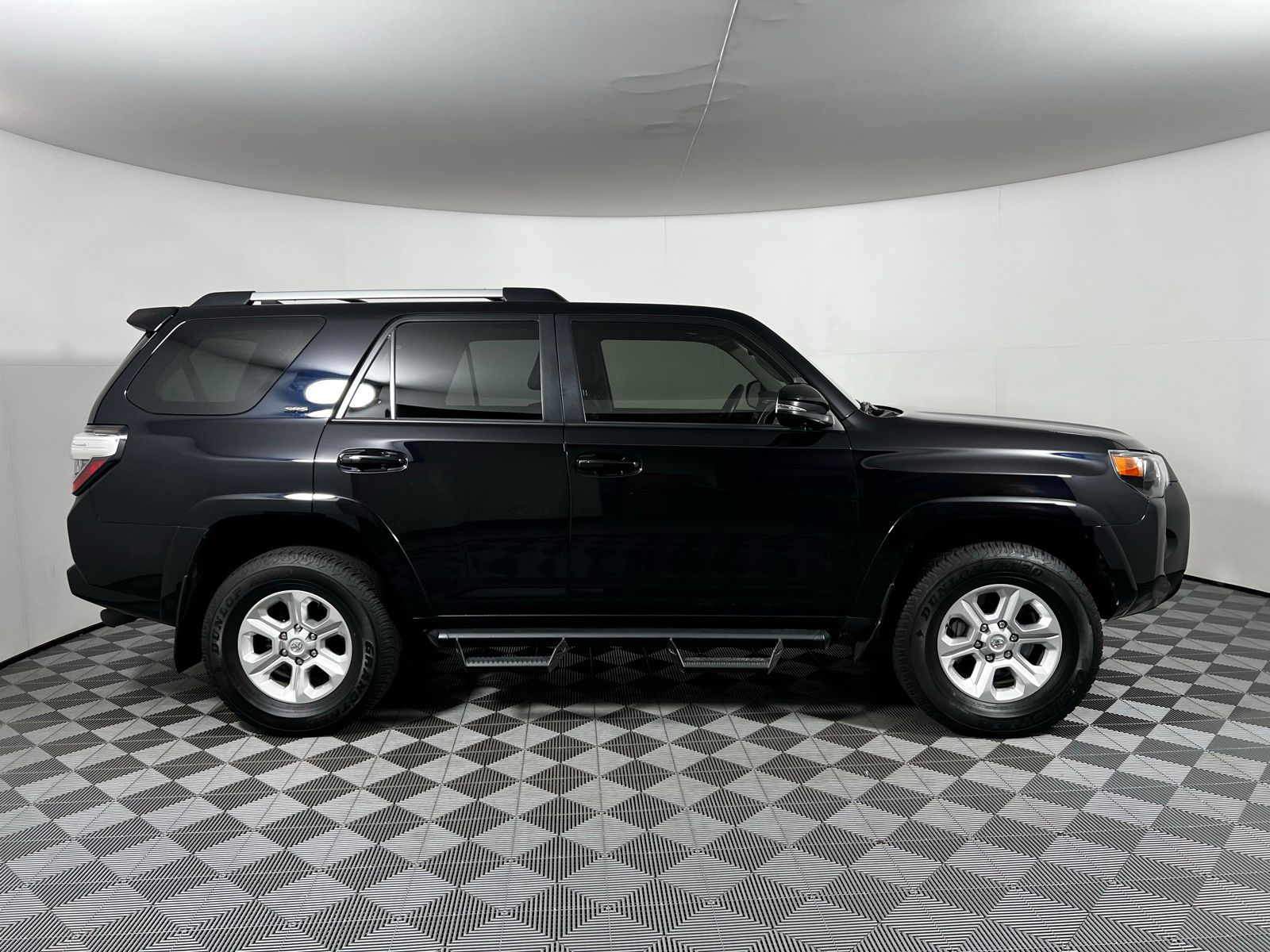 Thumbnail: 2023 Toyota 4Runner - 4