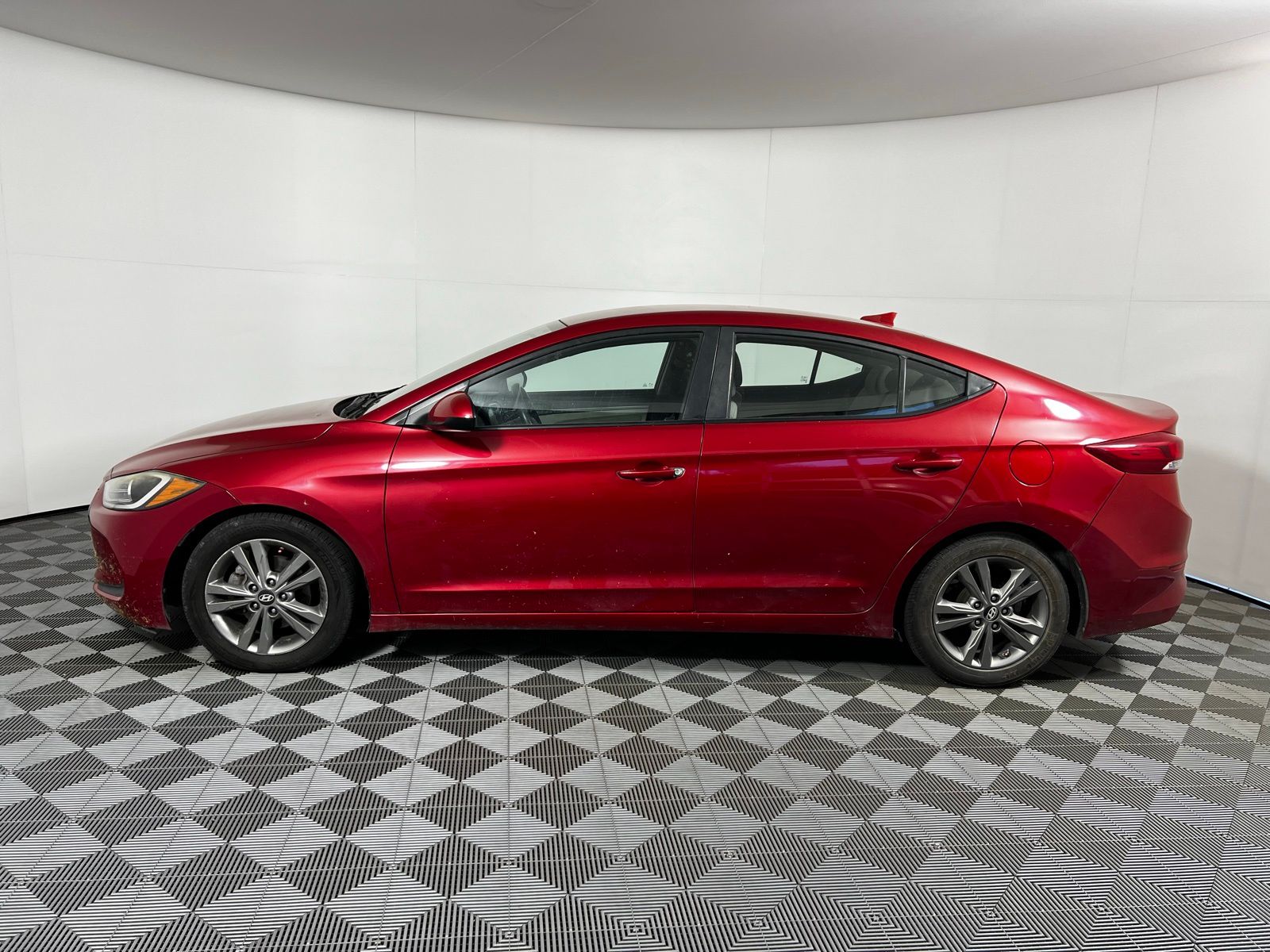 Thumbnail: 2017 Hyundai Elantra - 8