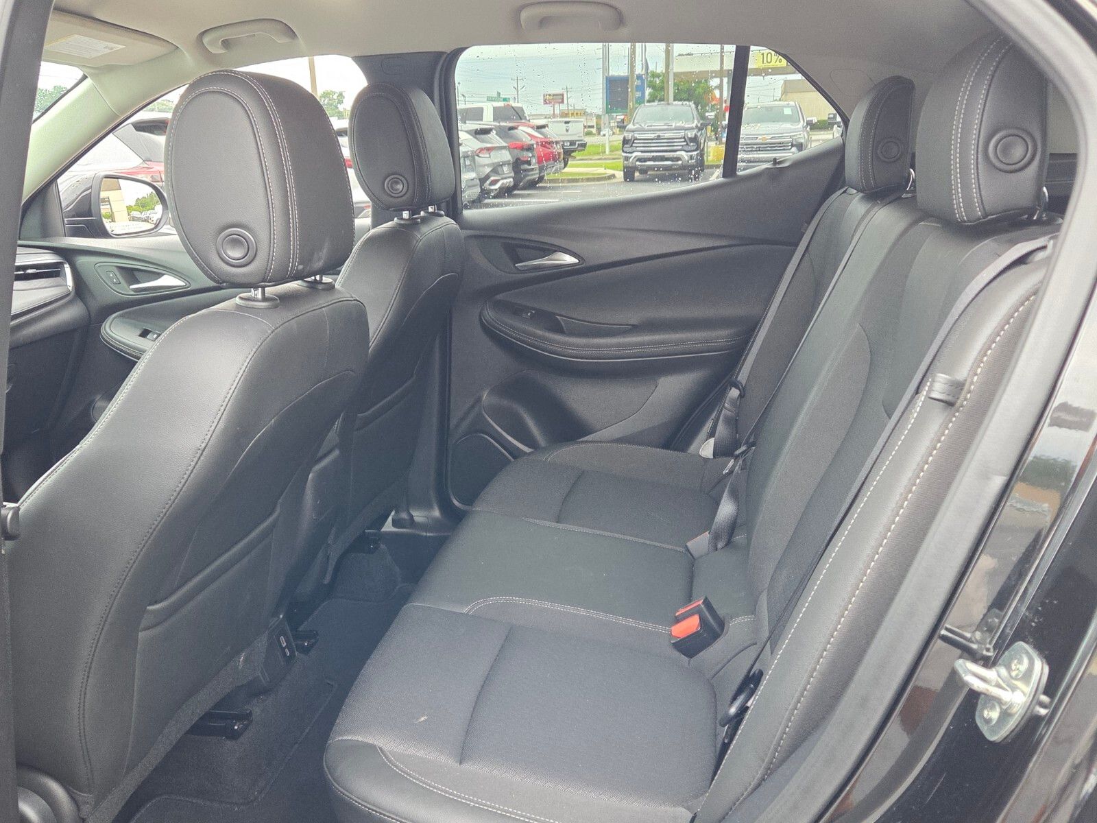 Used 2025 Black Buick Preferred image 6
