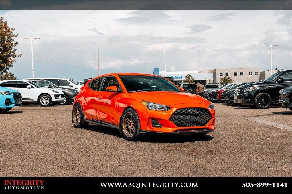 Sunset Orange 2019 Hyundai Veloster Coupe Front-Wheel Drive 6-Speed Manual