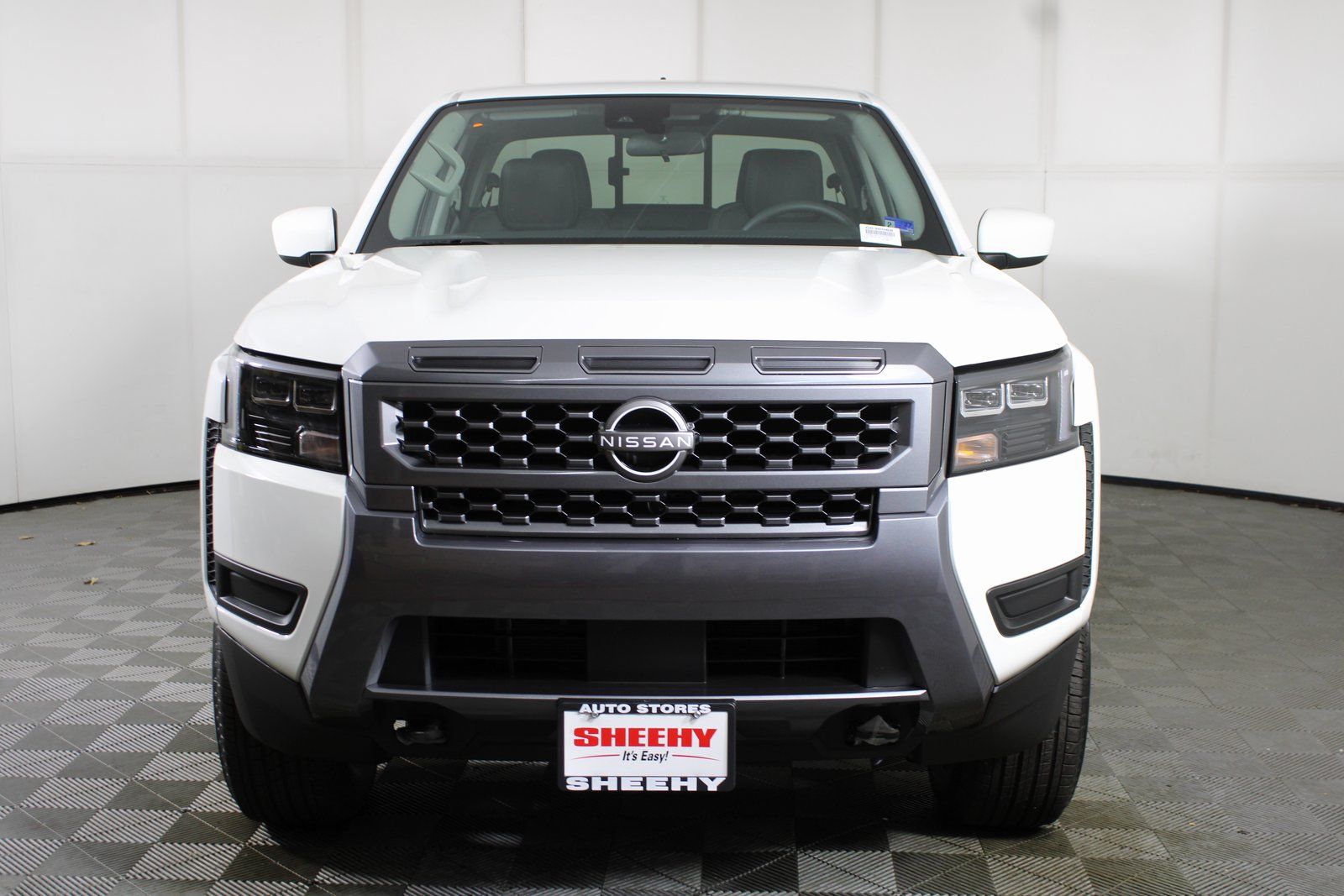 View vehicle photo 2