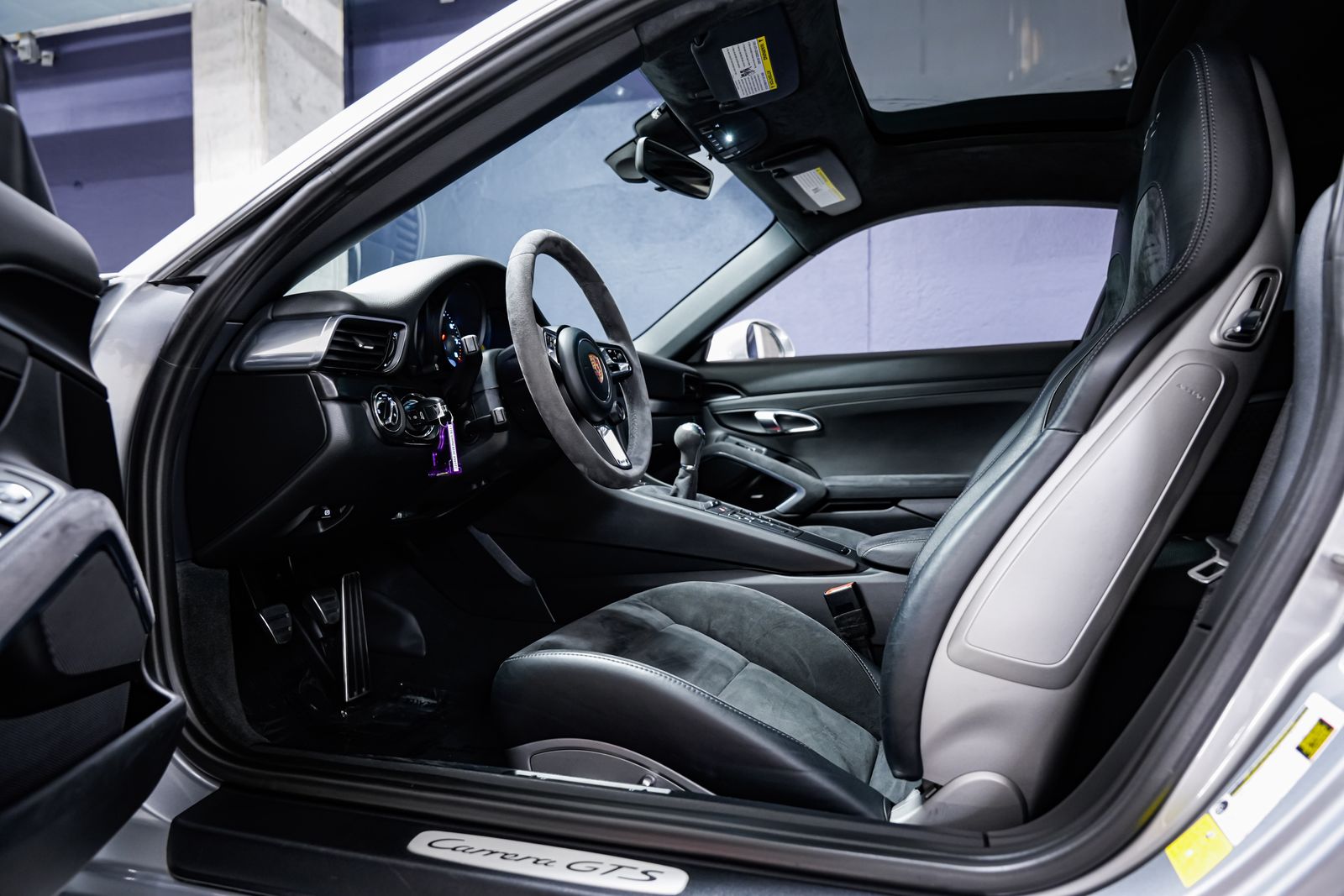 2018 Porsche 911 Carrera GTS — photo 18