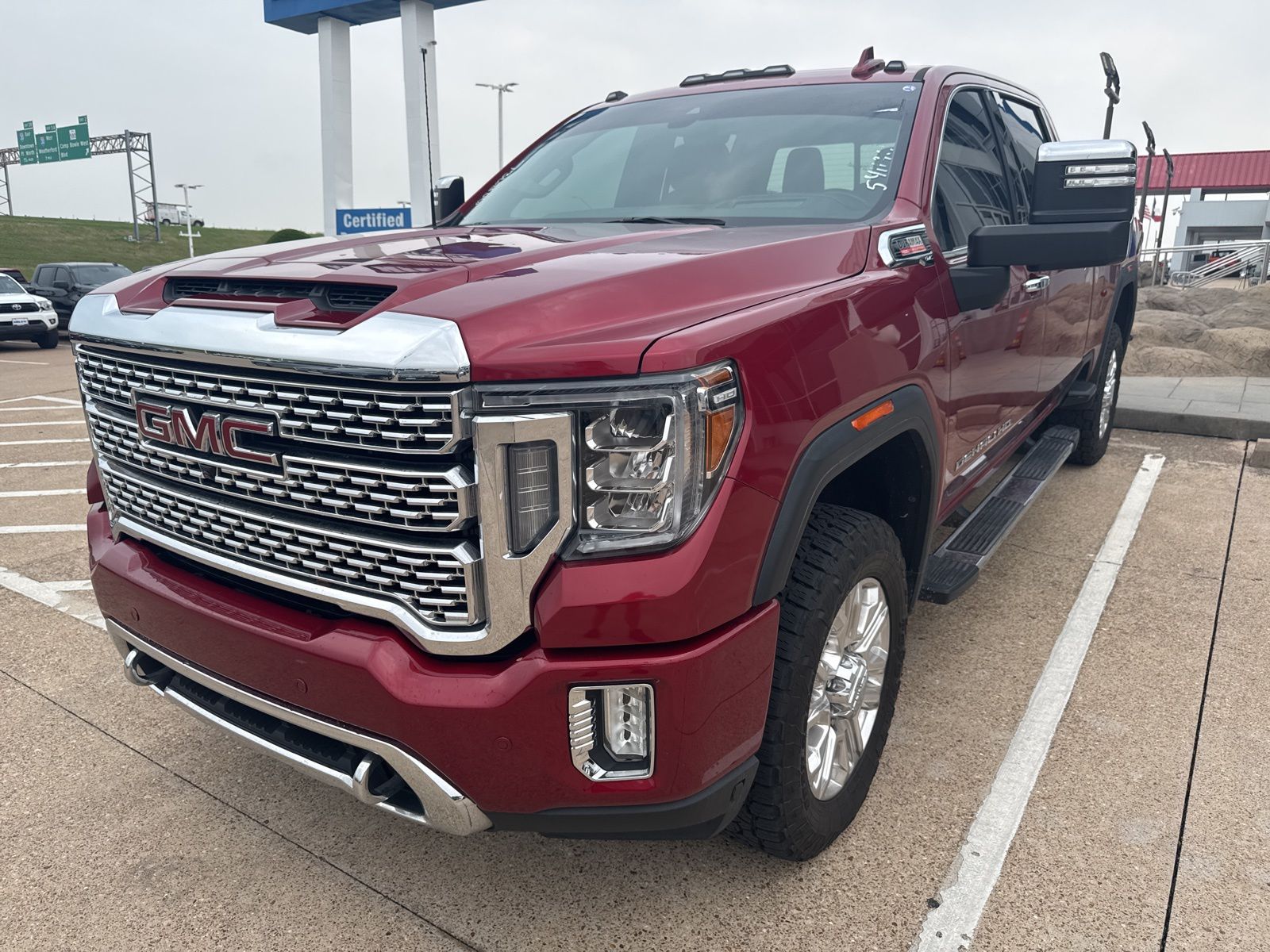 Red Quartz Tintcoat 2020 GMC Sierra 2500HD Denali Crew Cab 4WD Pickup Truck Four-Wheel Drive Automatic