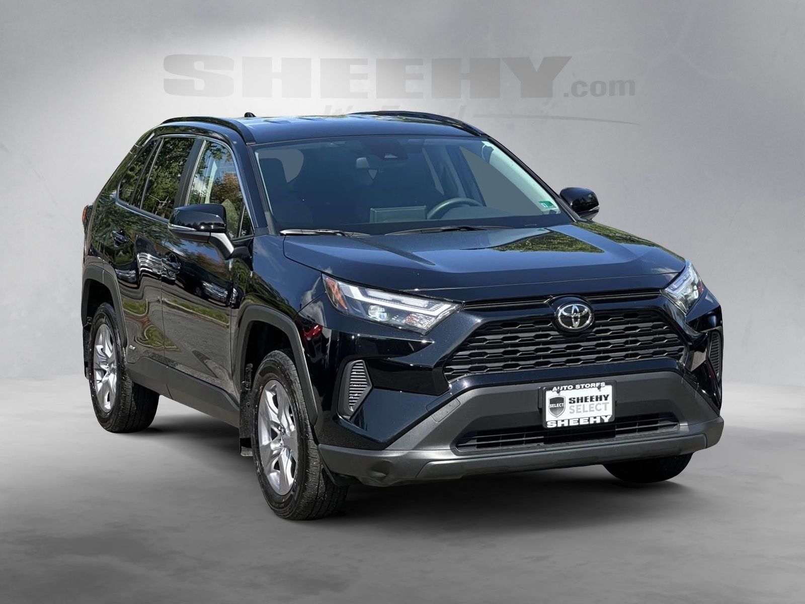 Used 2025 Black Toyota XLE image 2